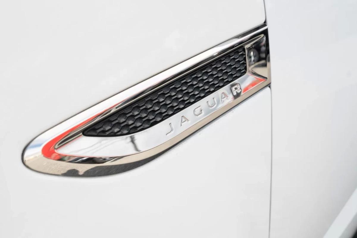 jaguar-e-pace-2018-diesel-1999cc