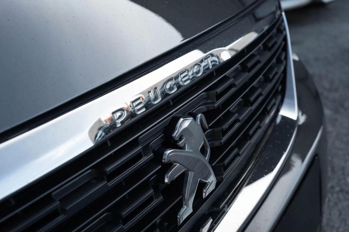 peugeot-308-sw-2020-diesel-1499cc