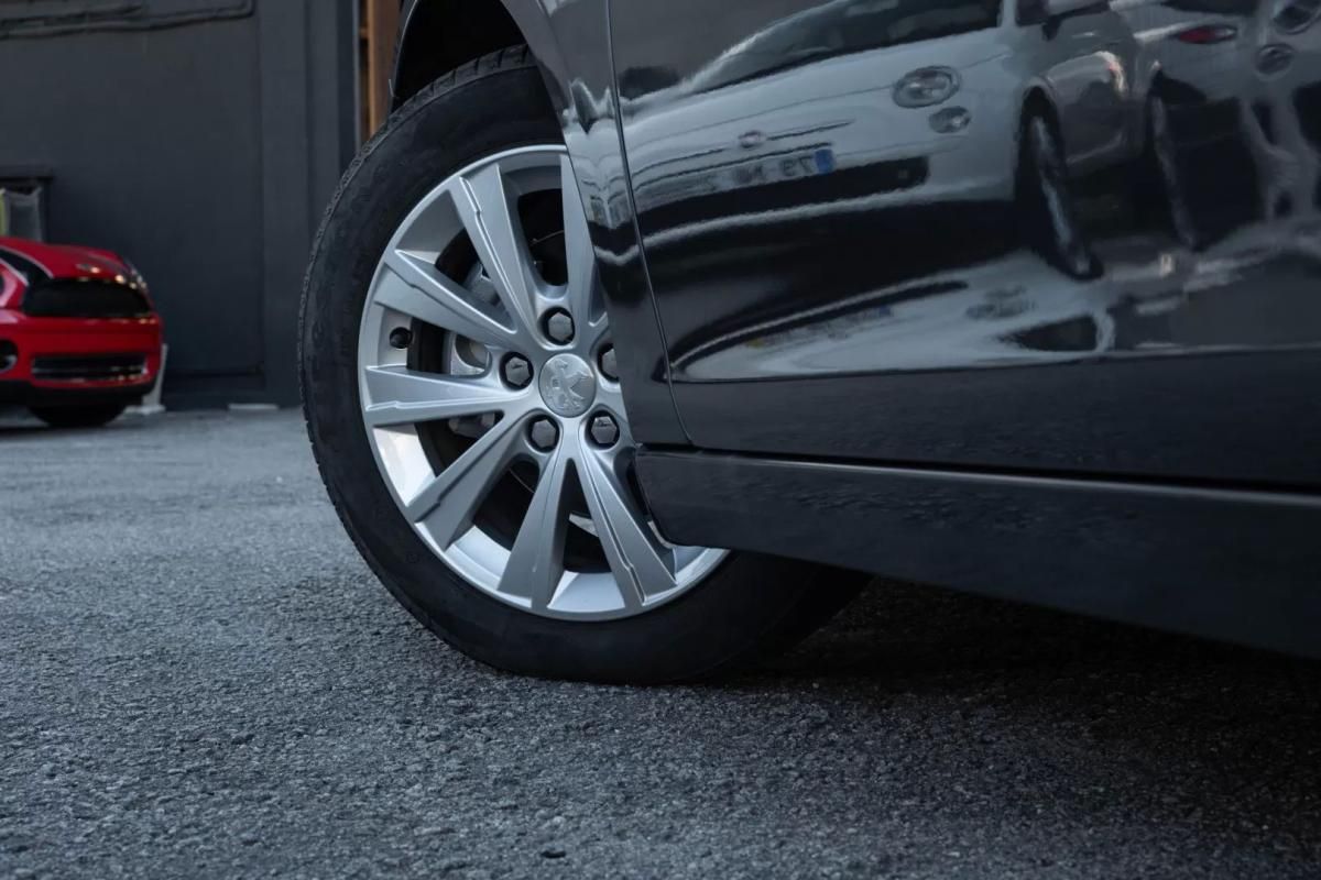 peugeot-308-sw-2020-diesel-1499cc