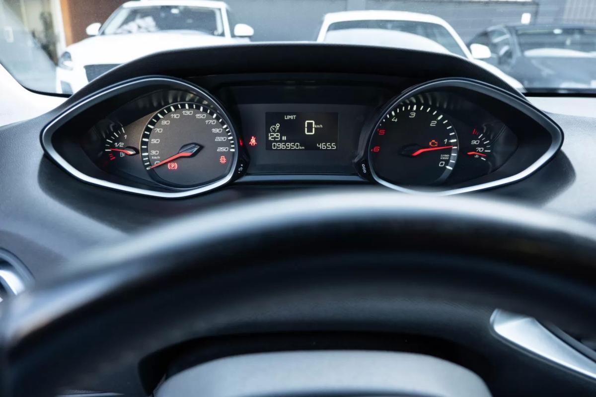 peugeot-308-sw-2020-diesel-1499cc