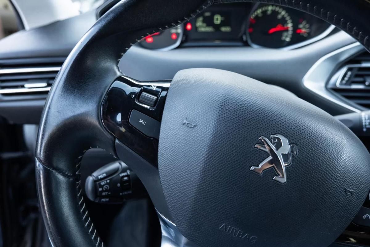 peugeot-308-sw-2020-diesel-1499cc