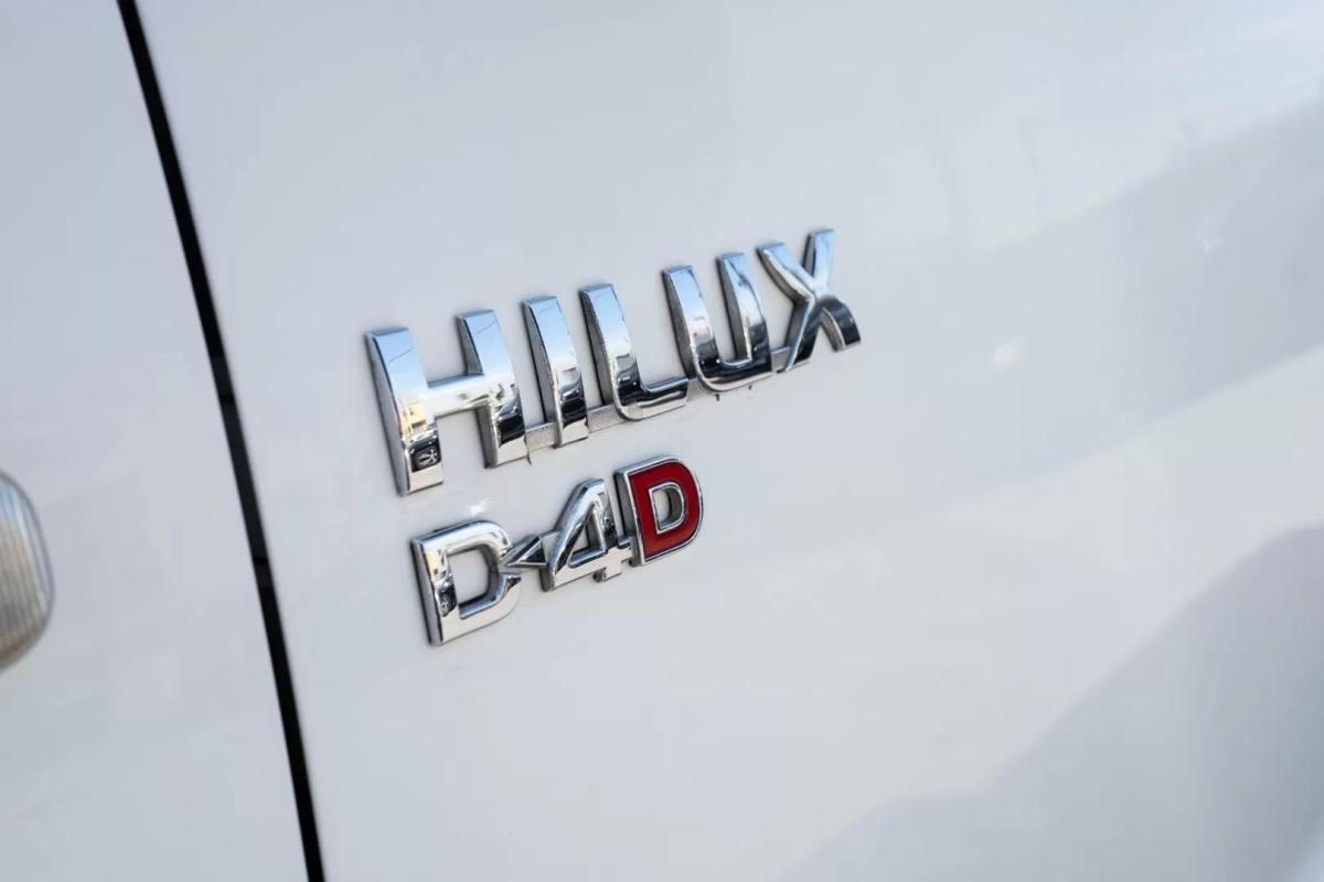 toyota-hilux-2008-diesel-2494cc