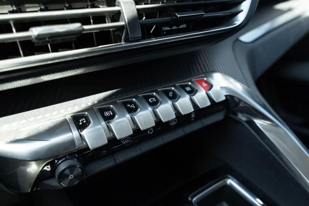 peugeot-5008-2022-gasolina-1199cc
