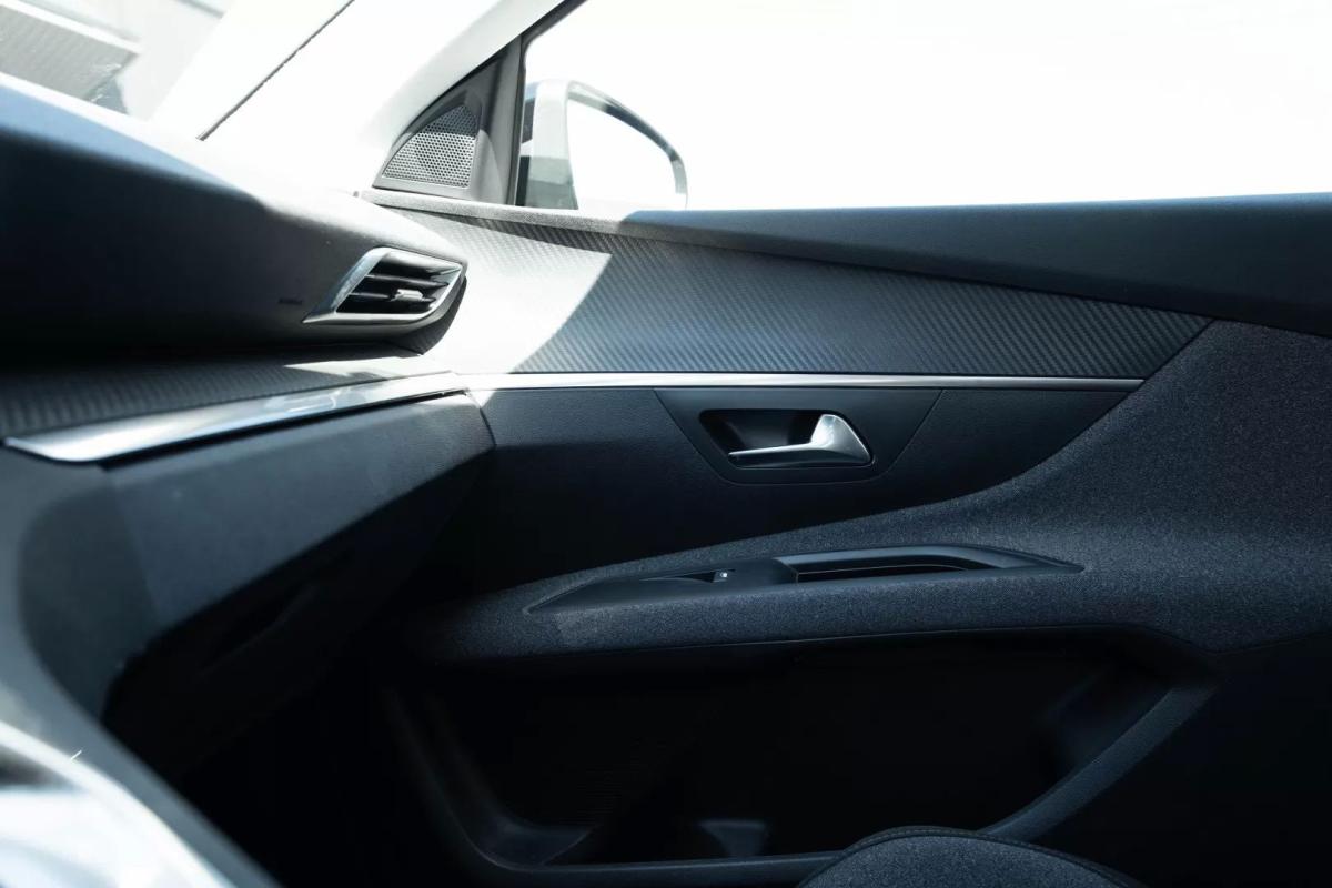 peugeot-5008-2022-gasolina-1199cc