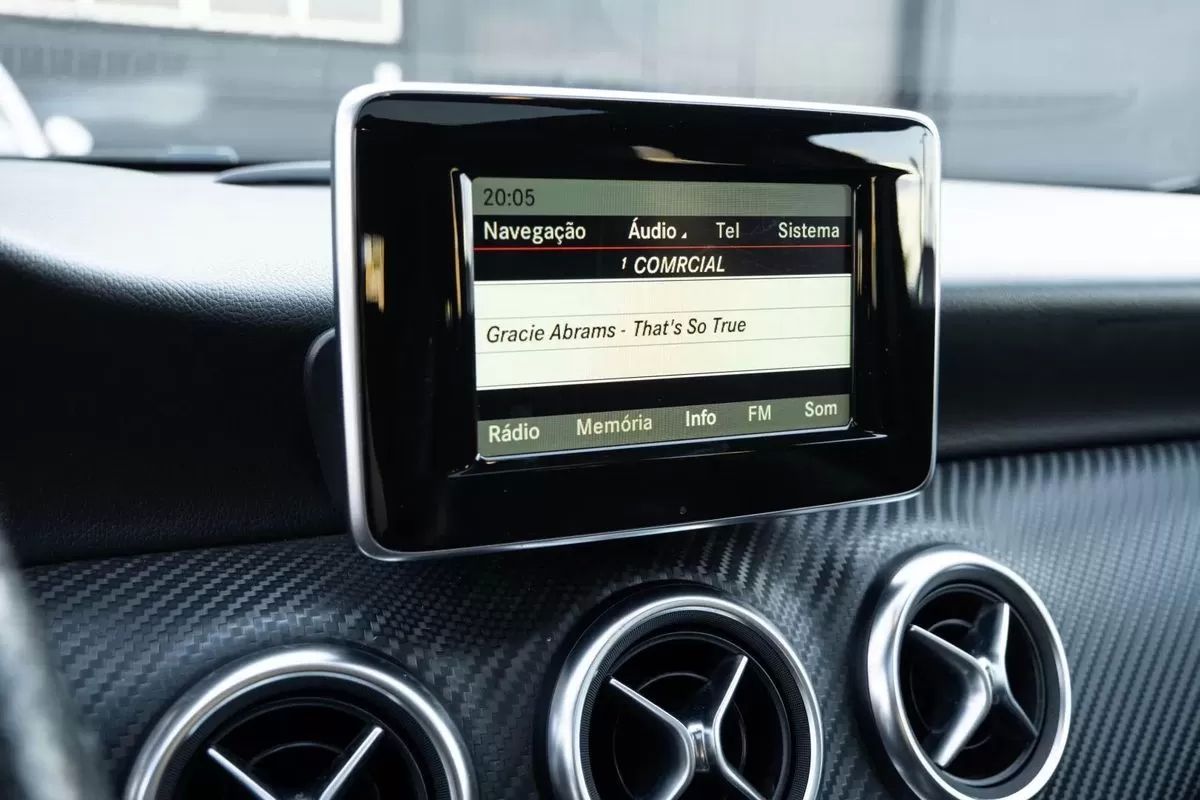 mercedes-benz-classe-a-2015-diesel-2143cc