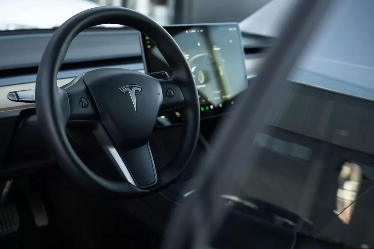 tesla-model-3-2023-eletrico-200cc