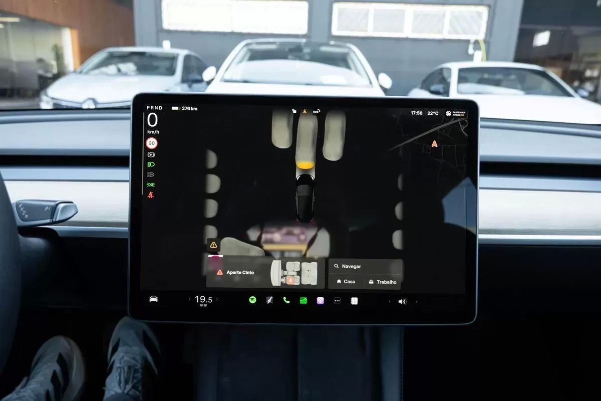 tesla-model-3-2023-eletrico-200cc