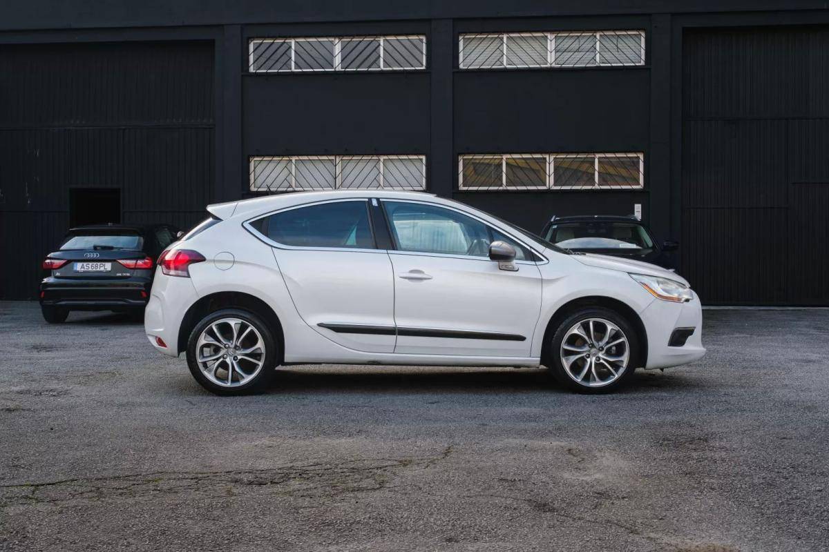 citroen-ds4-2012-diesel-1560cc