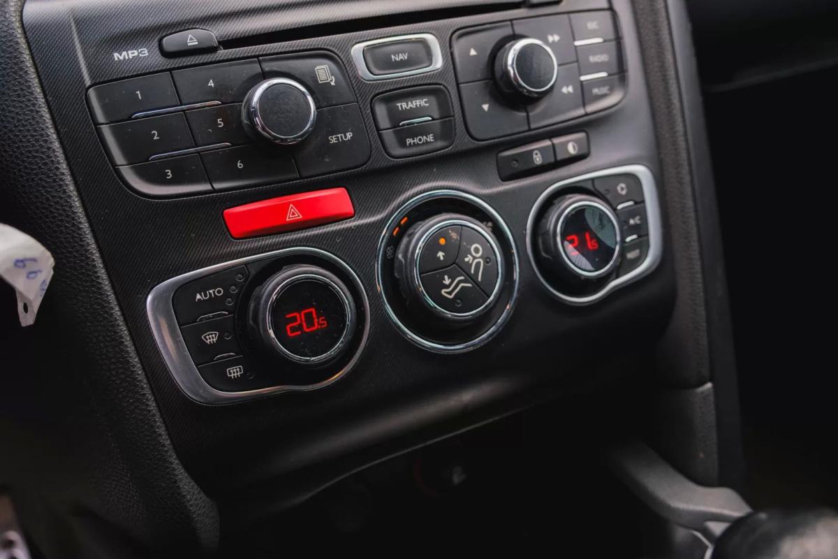 citroen-ds4-2012-diesel-1560cc