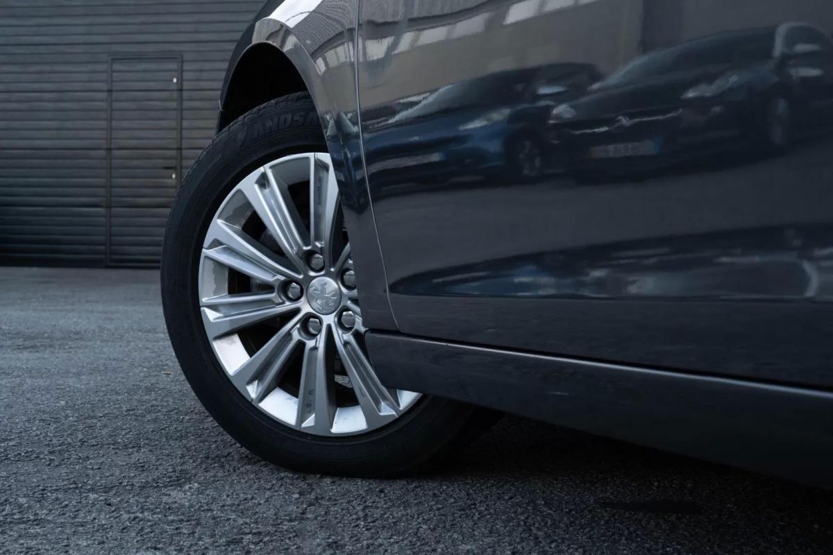 peugeot-308-sw-2018-diesel-1499cc
