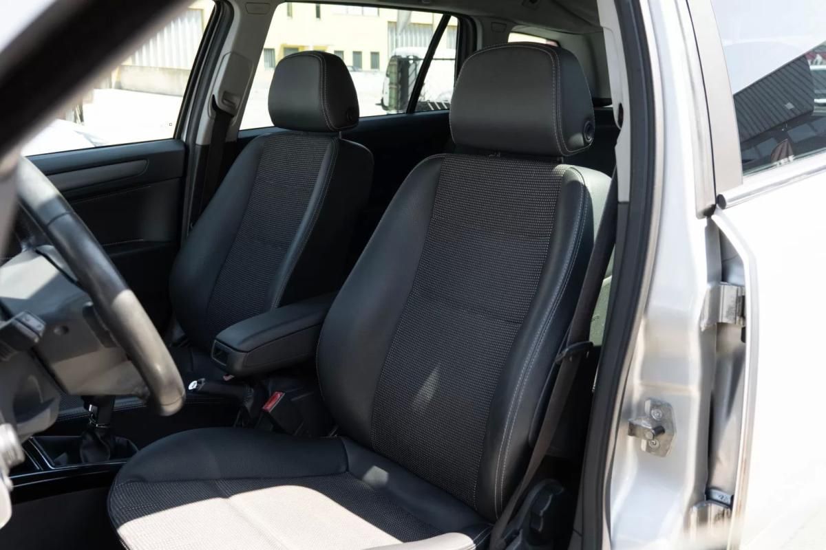 opel-astra-caravan-2011-diesel-1686cc