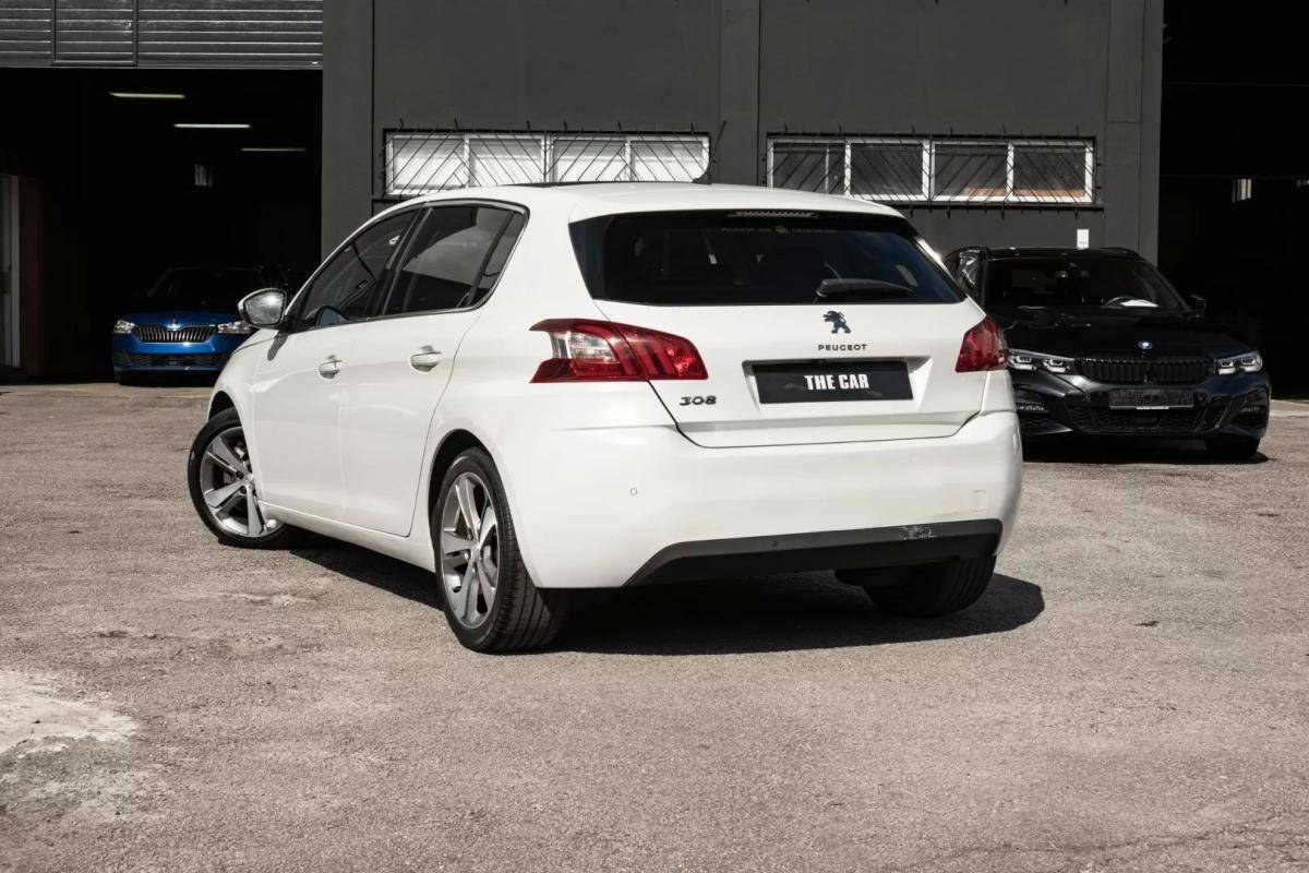 peugeot-308-2015-gasolina-1199cc