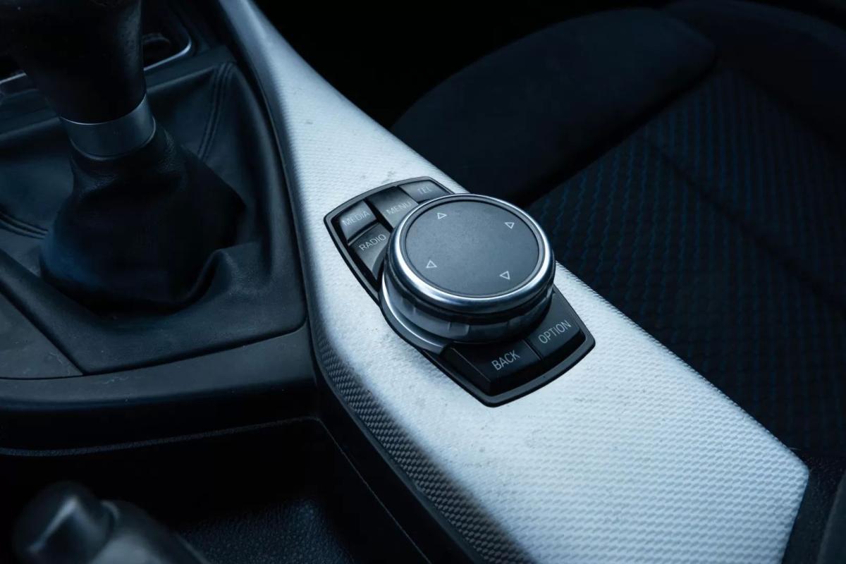 bmw-serie-1-2016-gasolina-1499cc