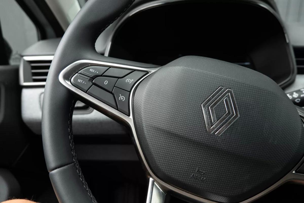 renault-clio-2024-gasolina-999cc