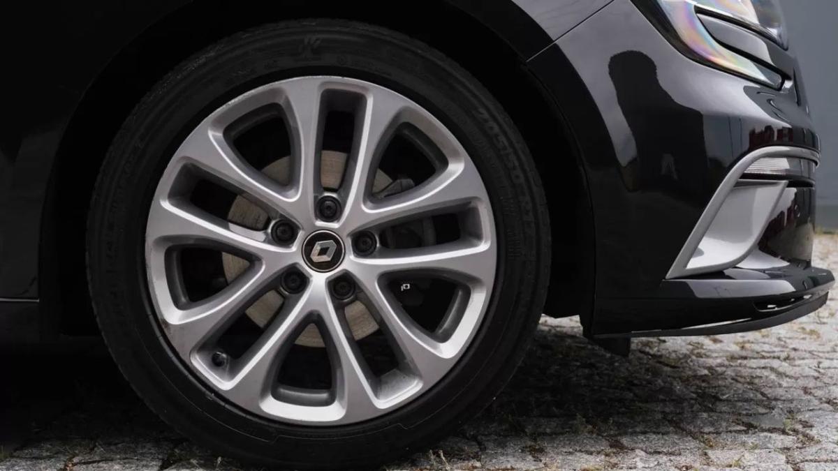 renault-megane-sport-tourer-2019-diesel-1461cc