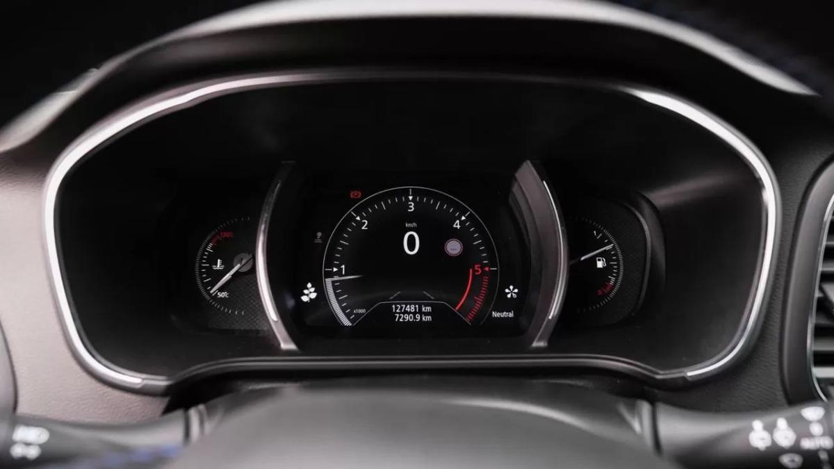 renault-megane-sport-tourer-2019-diesel-1461cc