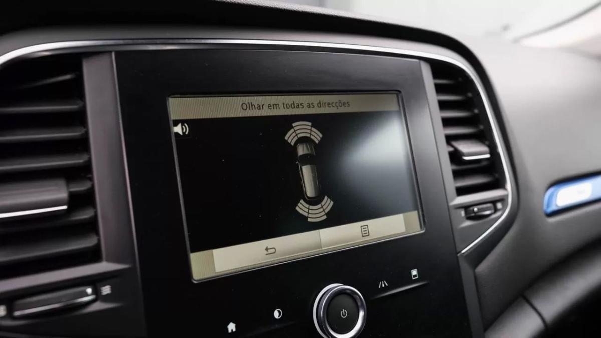 renault-megane-sport-tourer-2019-diesel-1461cc