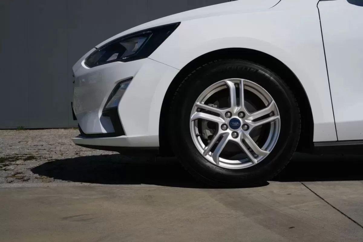 ford-focus-2020-gasolina-999cc