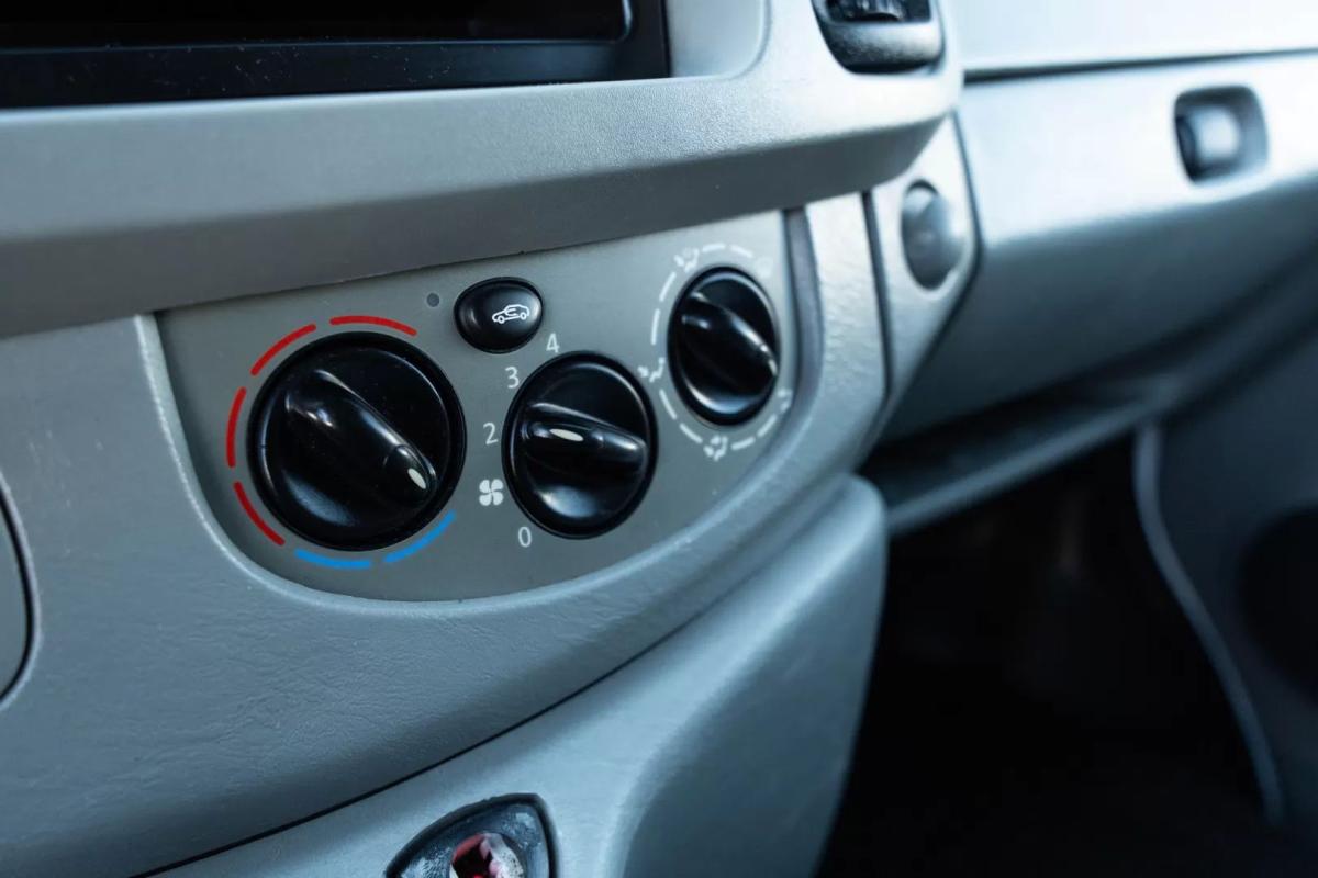 opel-vivaro-2004-diesel-1870cc