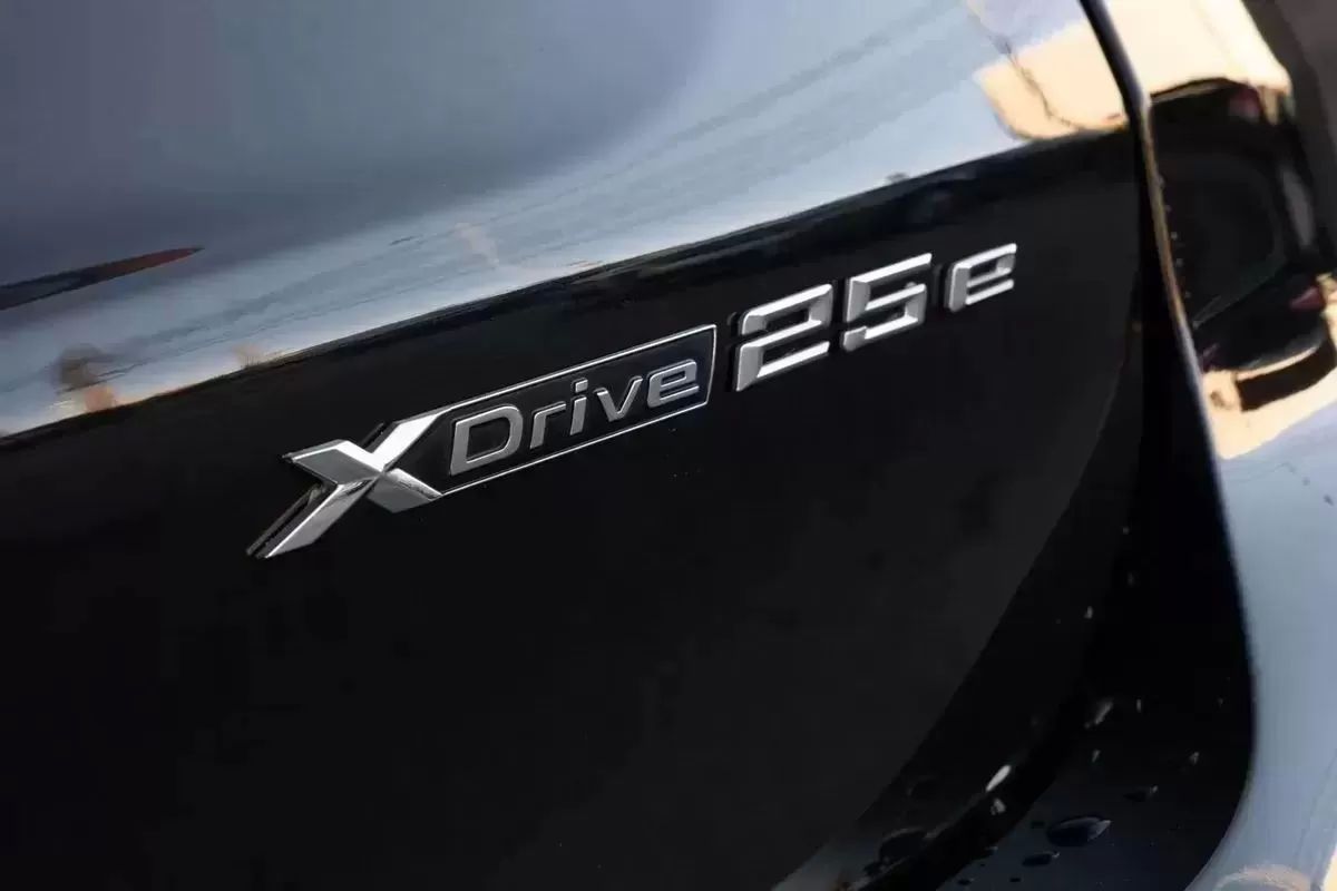 bmw-x1-2021-hibrido-a-gasolina-1449cc