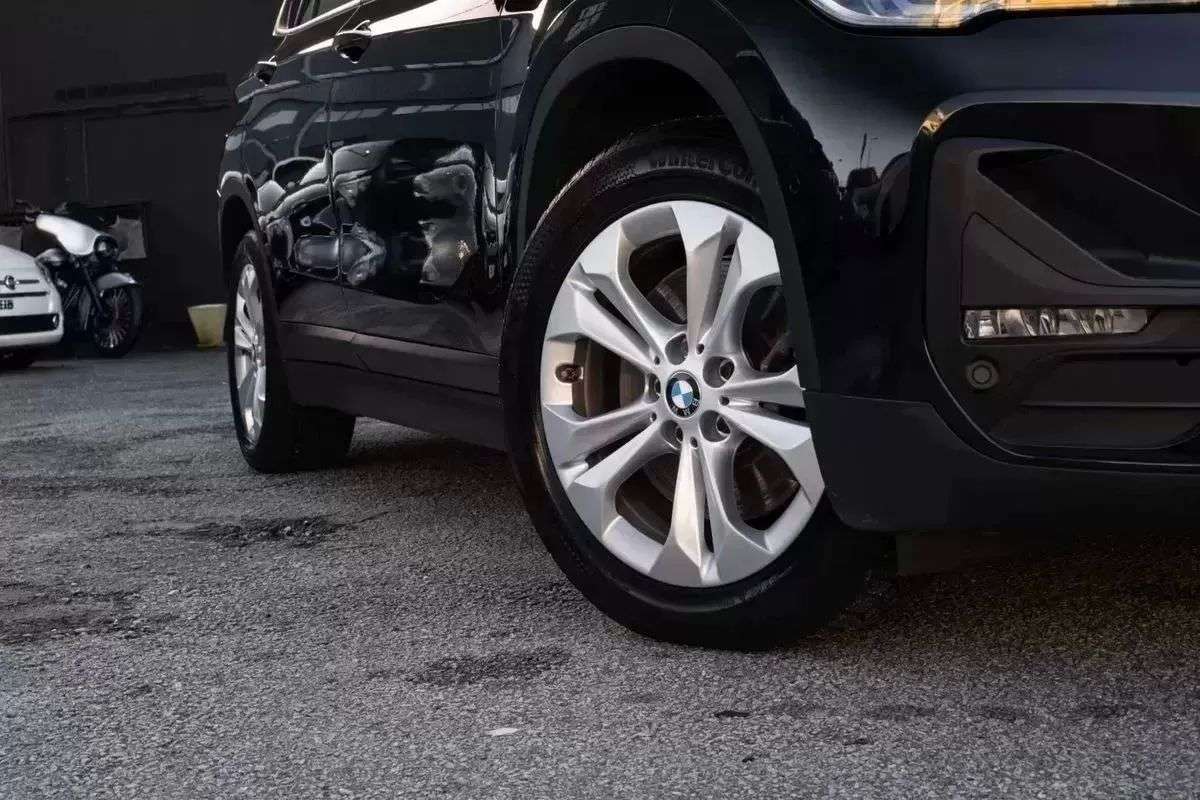 bmw-x1-2021-hibrido-a-gasolina-1449cc