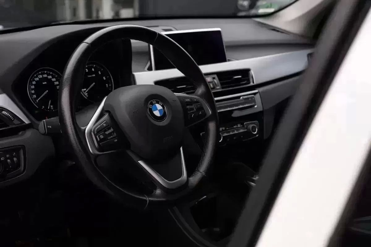 bmw-x1-2021-hibrido-a-gasolina-1449cc