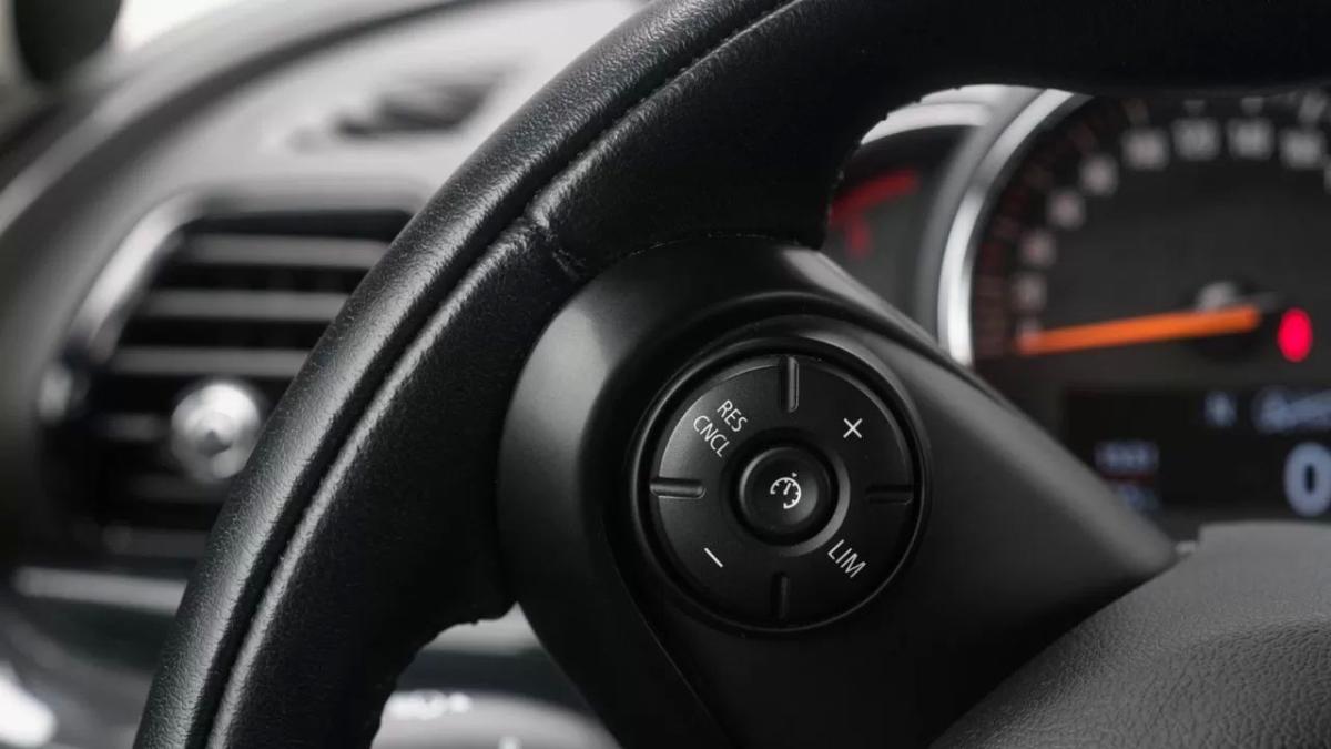 mini-clubman-2018-diesel-1995cc