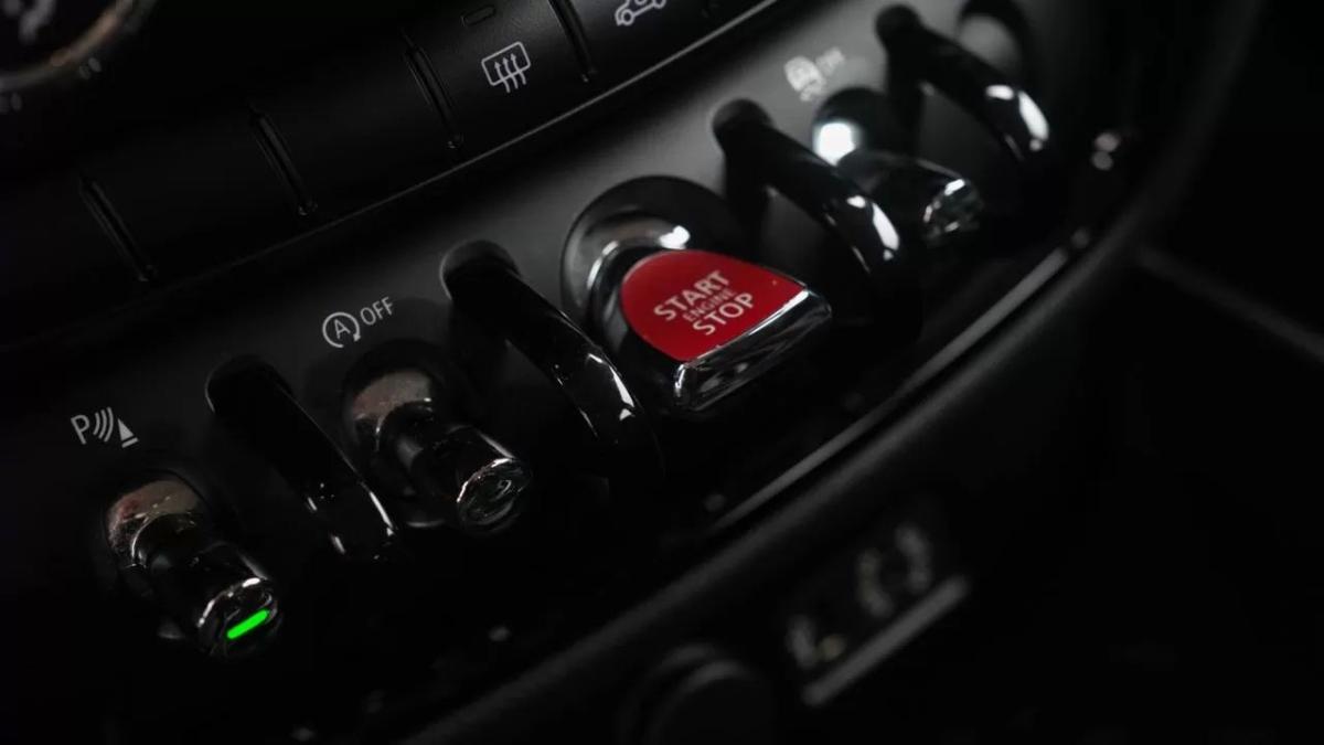 mini-clubman-2018-diesel-1995cc