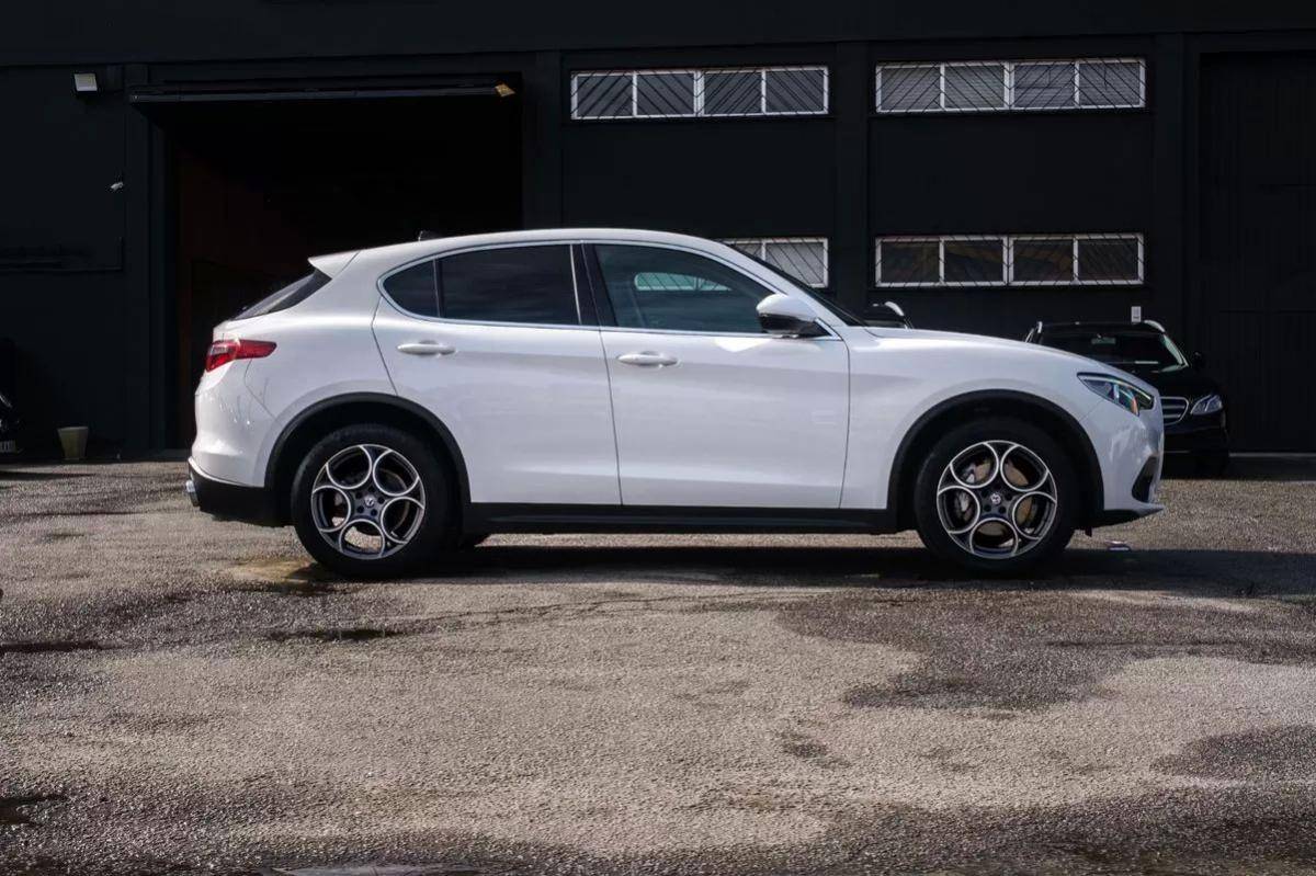 alfa-romeo-stelvio-2017-diesel-2143cc