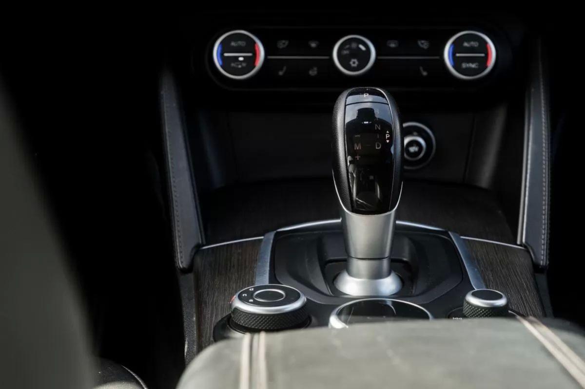 alfa-romeo-stelvio-2017-diesel-2143cc