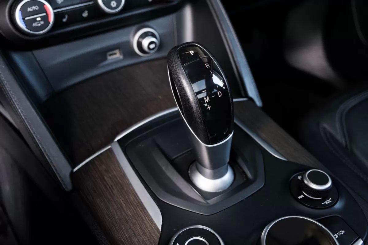 alfa-romeo-stelvio-2017-diesel-2143cc