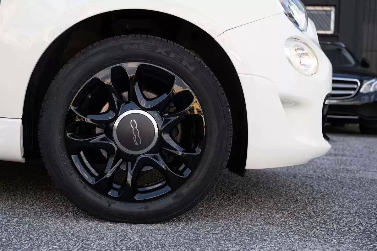 fiat-500c-2021-hibrido-a-gasolina-999cc