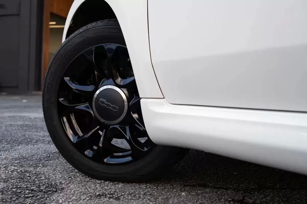 fiat-500c-2021-hibrido-a-gasolina-999cc