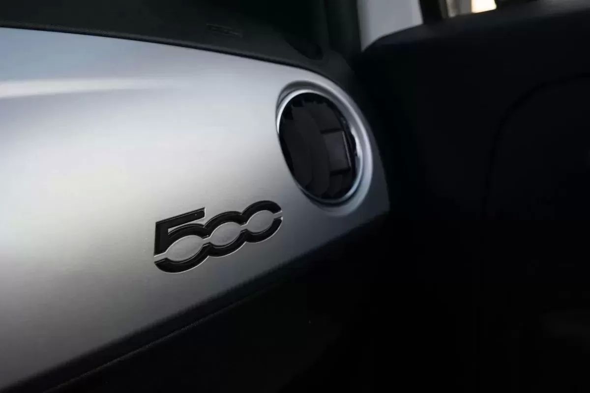 fiat-500c-2021-hibrido-a-gasolina-999cc