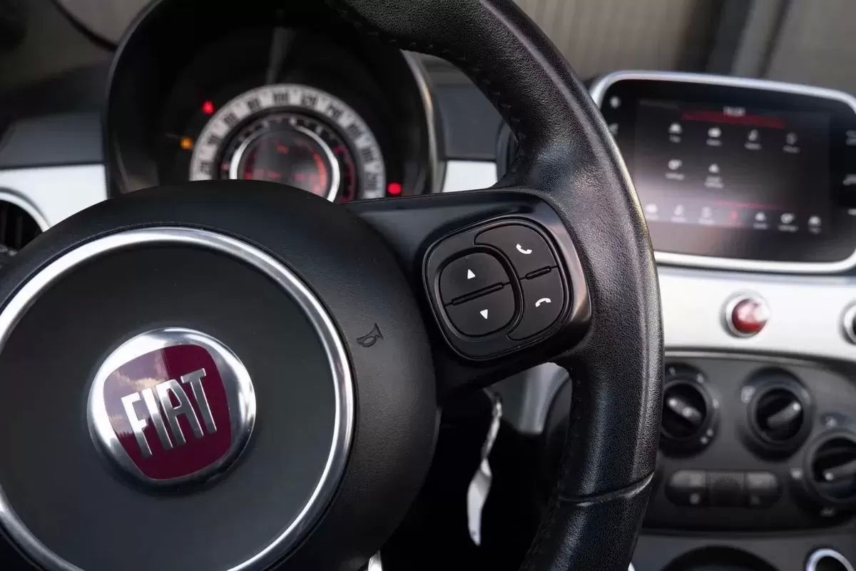 fiat-500c-2021-hibrido-a-gasolina-999cc