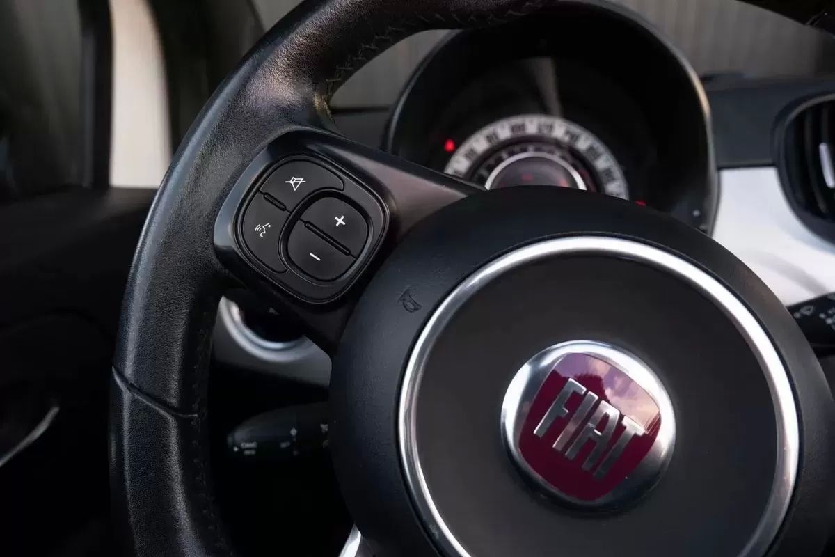 fiat-500c-2021-hibrido-a-gasolina-999cc