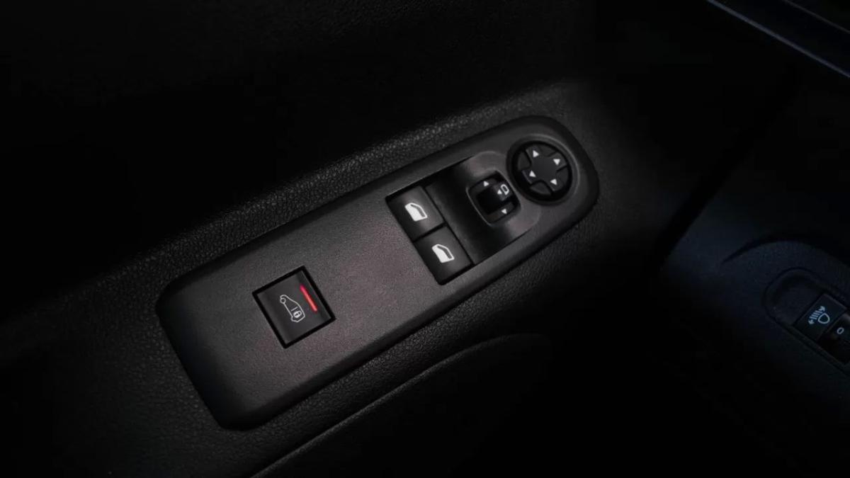 peugeot-partner-2019-diesel-1499cc