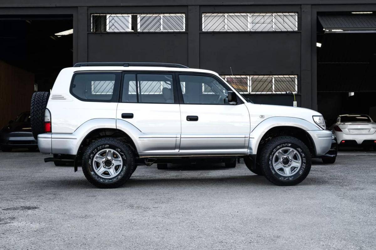 toyota-land-cruiser-2000-diesel-2982cc