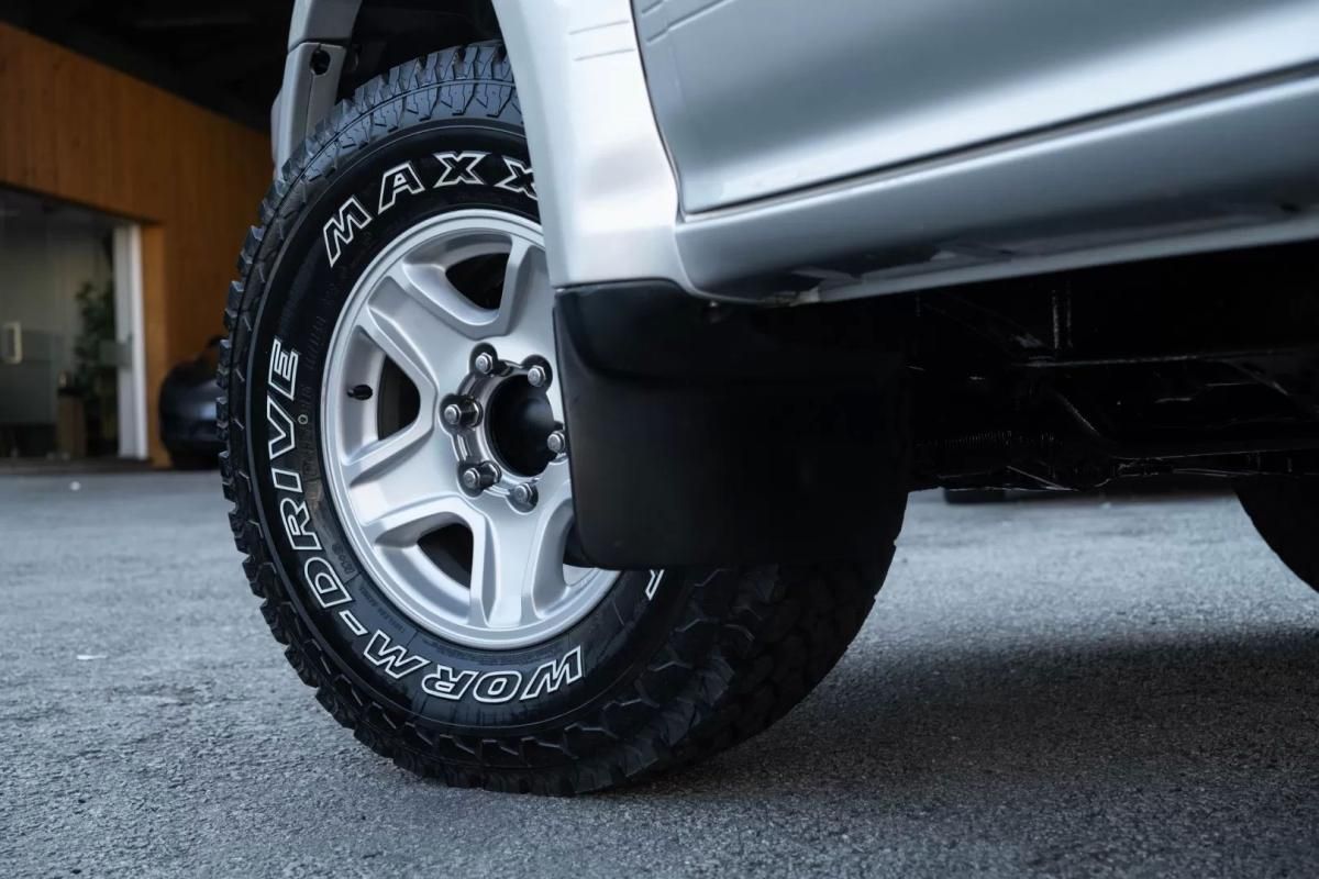 toyota-land-cruiser-2000-diesel-2982cc