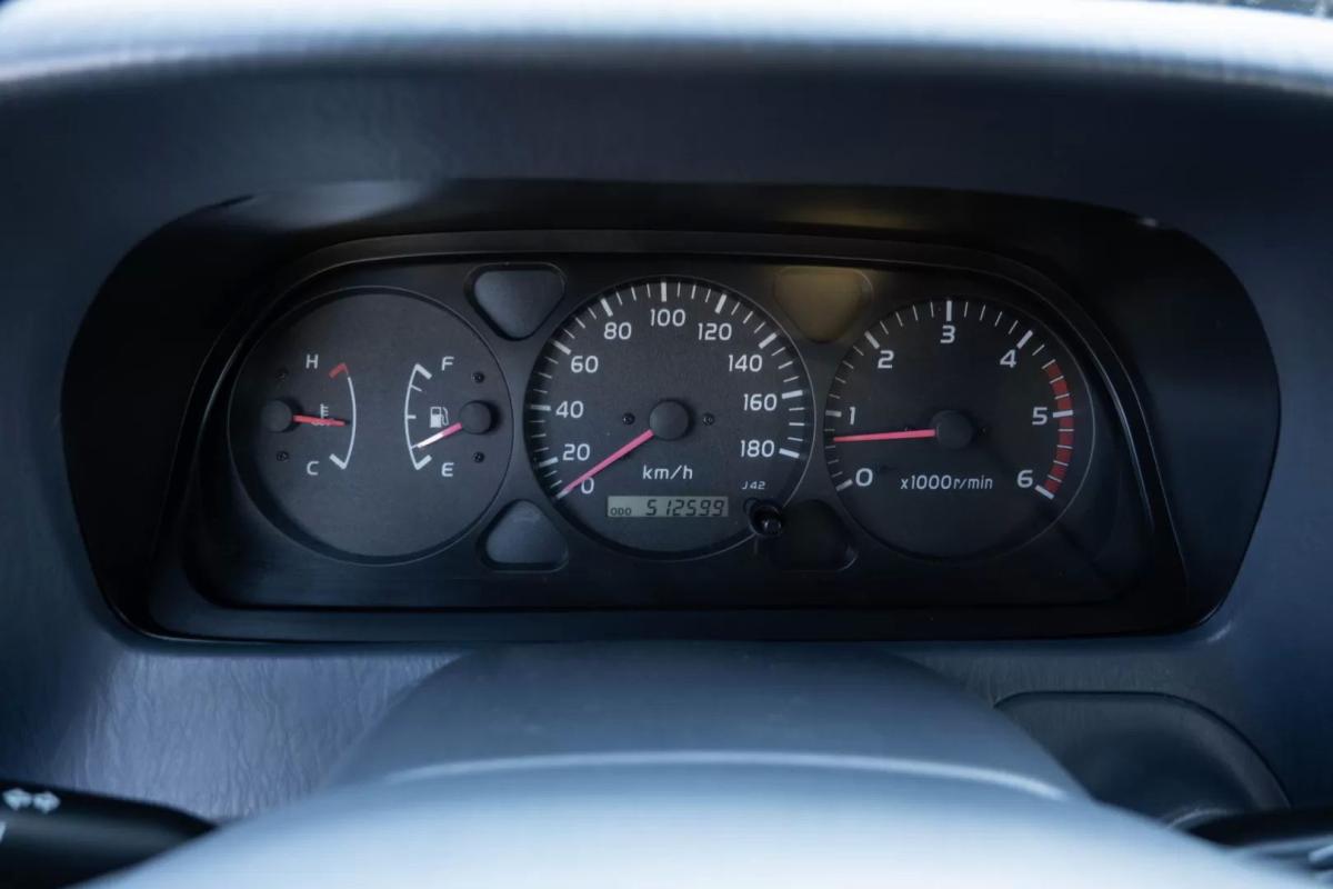 toyota-land-cruiser-2000-diesel-2982cc