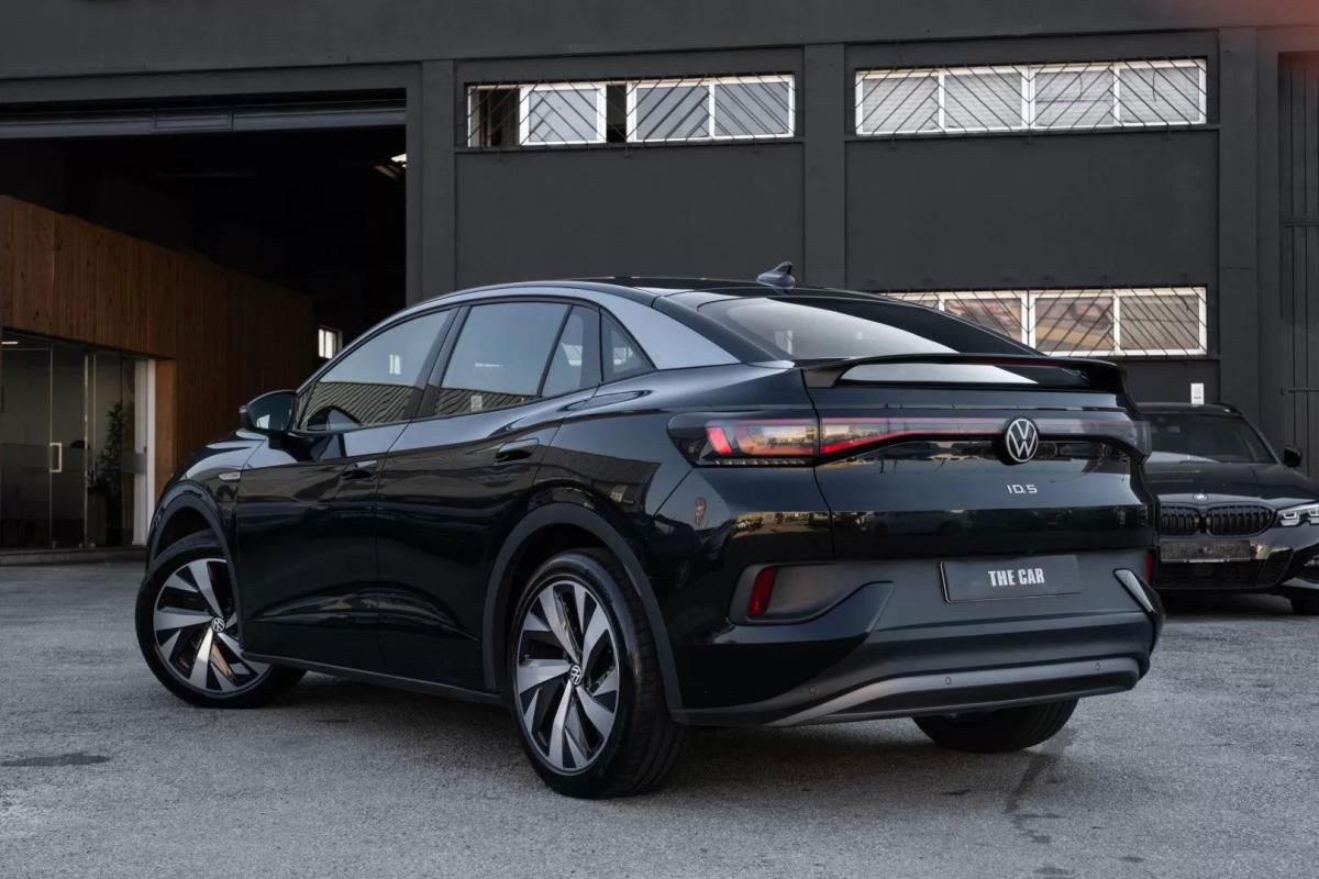 volkswagen-id-5-2023-eletrico-200cc