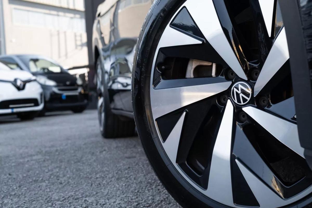 volkswagen-id-5-2023-eletrico-200cc