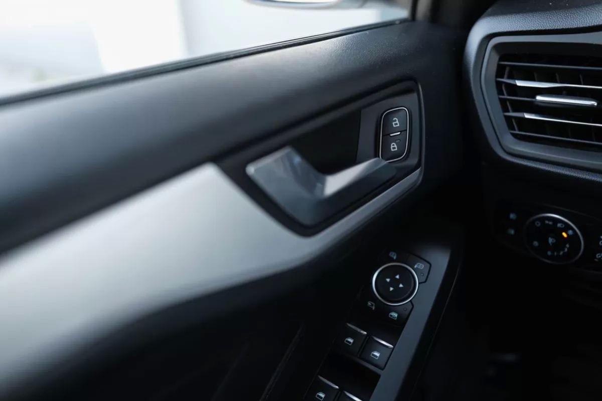 ford-focus-2020-gasolina-999cc