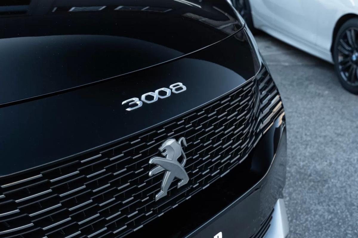 peugeot-3008-2021-hibrido-1598cc