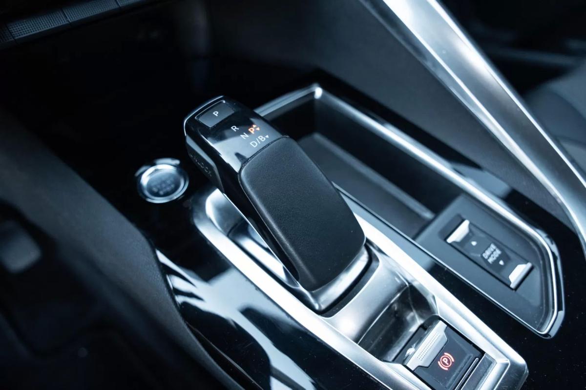 peugeot-3008-2021-hibrido-1598cc