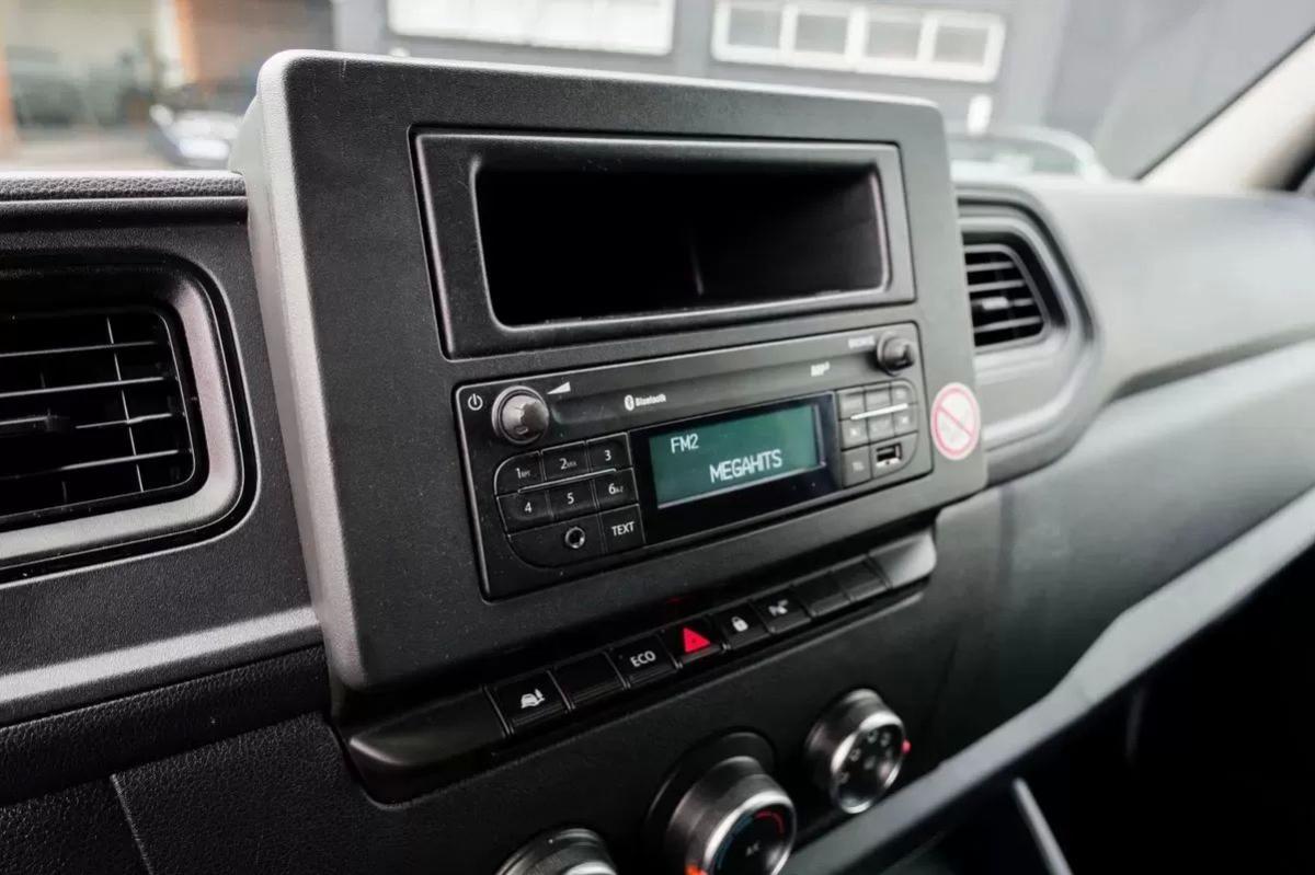 renault-master-2023-diesel-2300cc