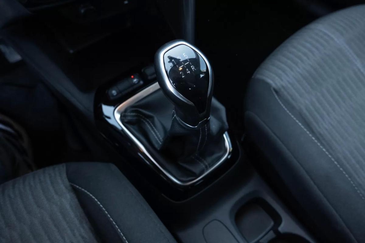 opel-corsa-2023-gasolina-1199cc