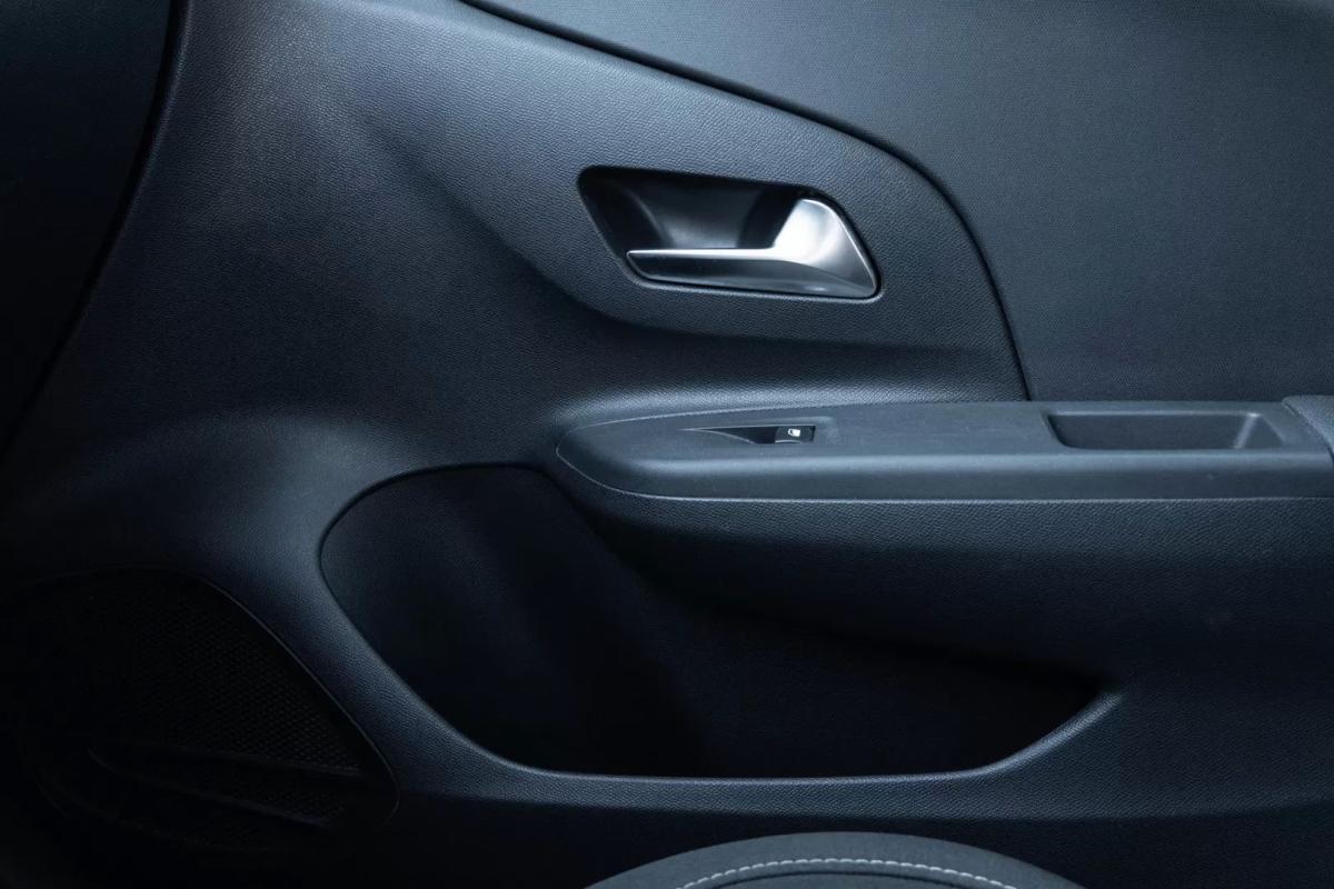 opel-corsa-2023-gasolina-1199cc