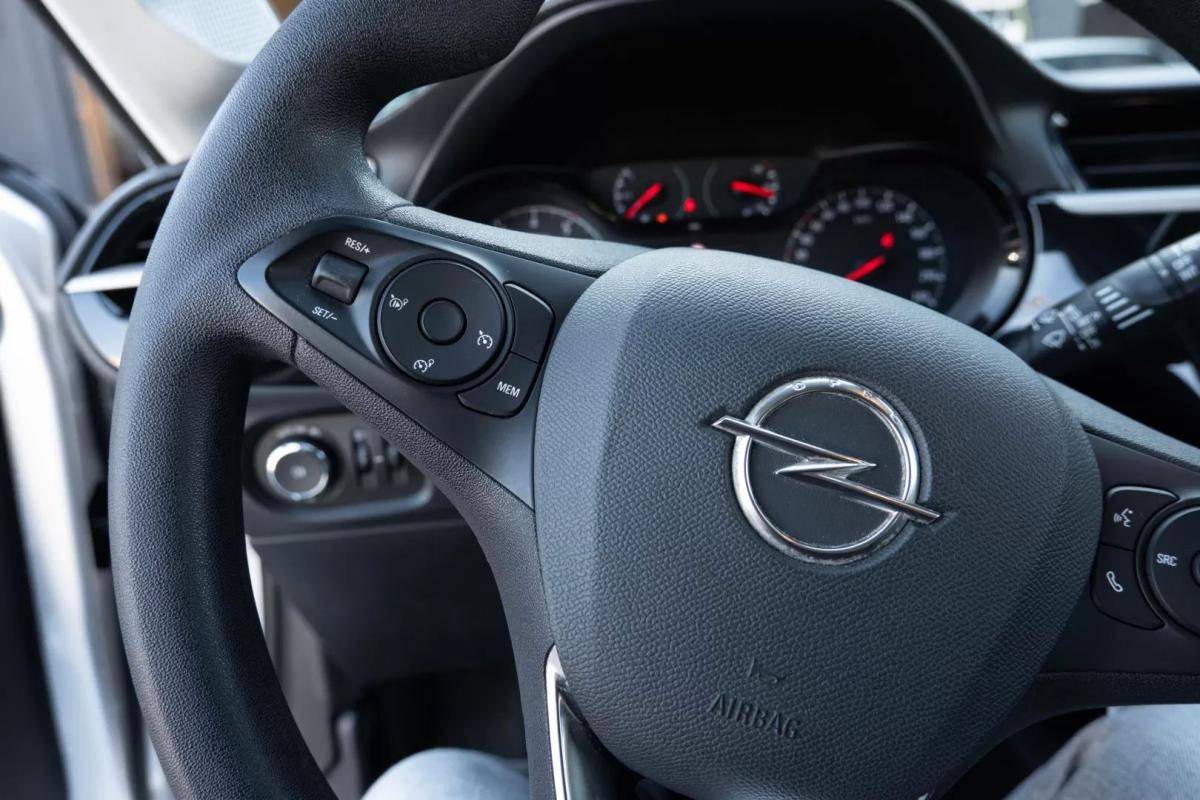 opel-corsa-2023-gasolina-1199cc