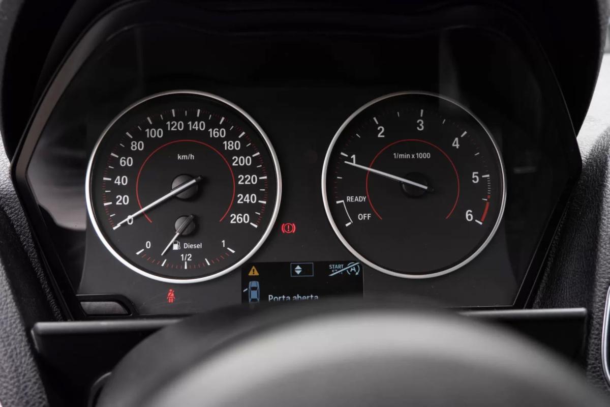 bmw-serie-1-2013-diesel-1995cc